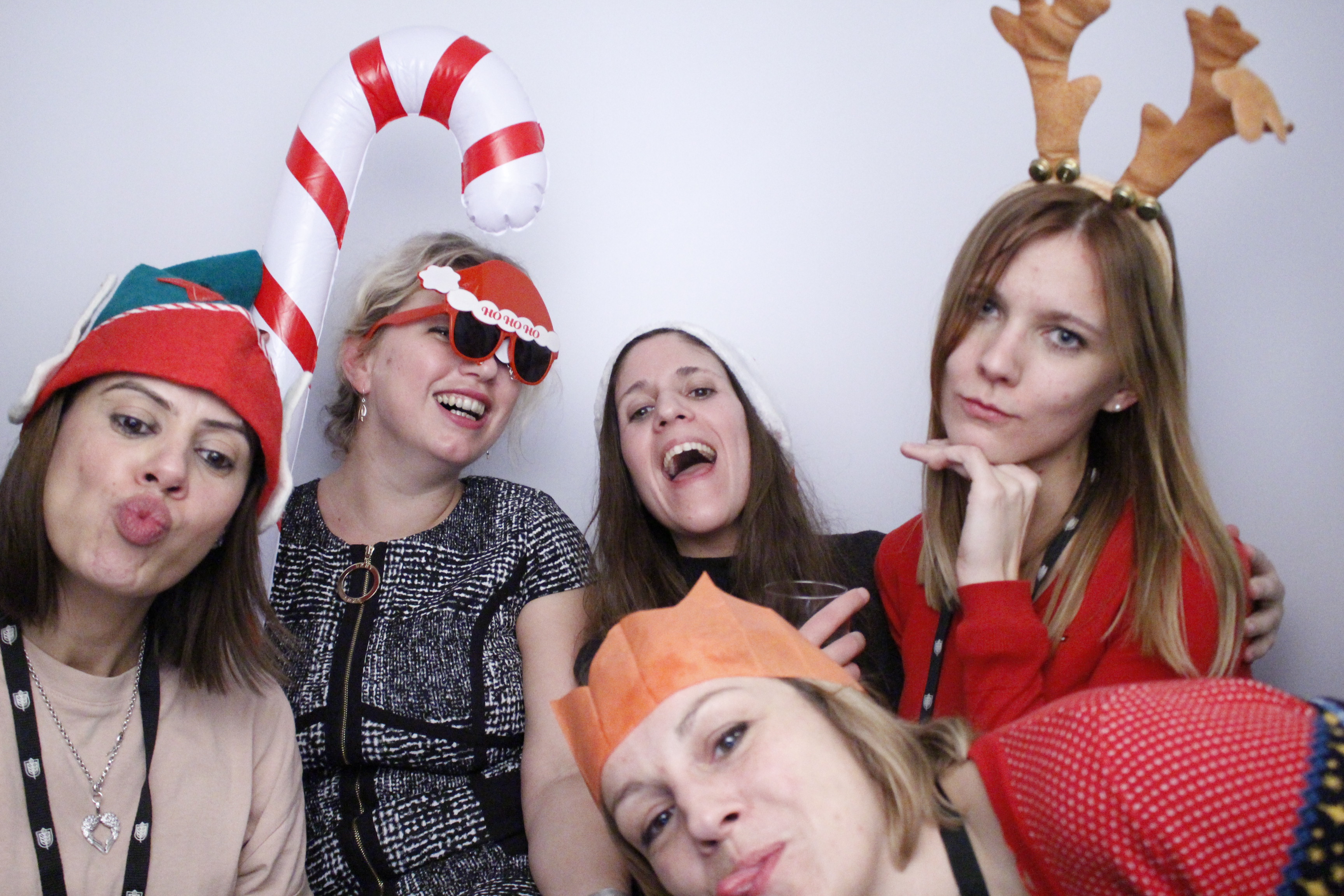 Hult EMBA Year 1 Christmas Dinner | View more photos from the event at gallery.myphotoboothexperience.co.uk/u/MyPhotoBoothExperienceLtd/Hult-EMBA-Year-1-Christmas-Dinner